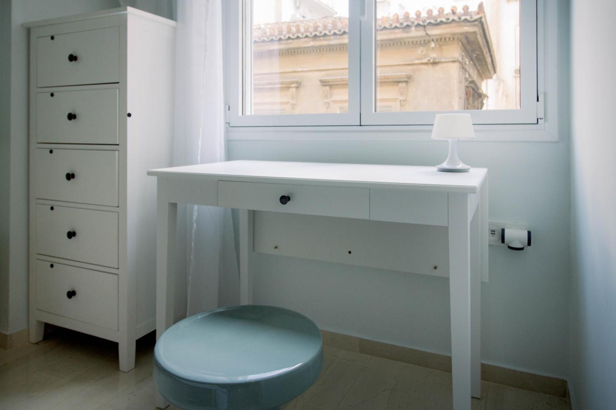 Blue Harbour House - Style Meets Comfort * Le Pirée