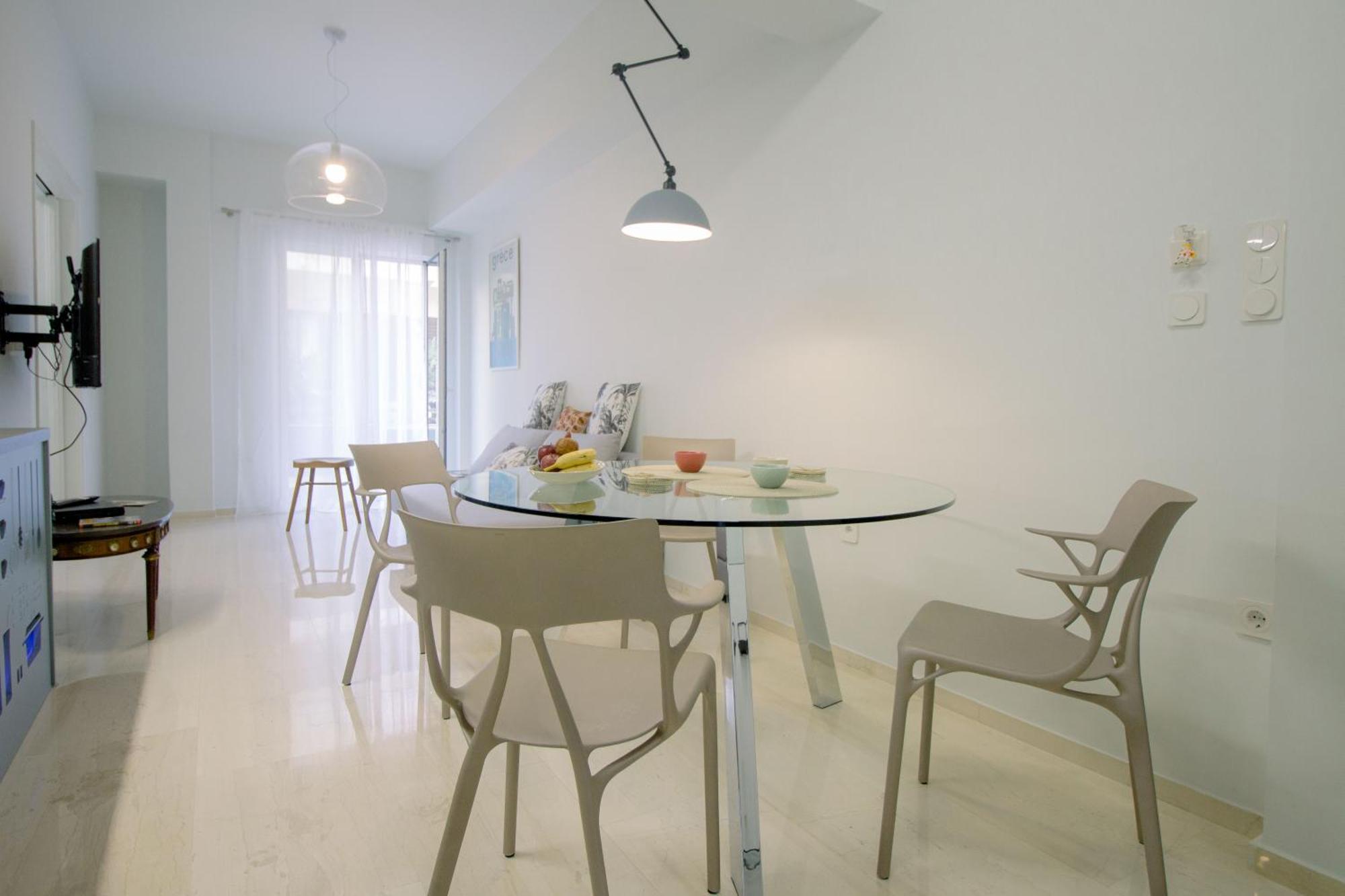 Blue Harbour House - Style Meets Comfort *